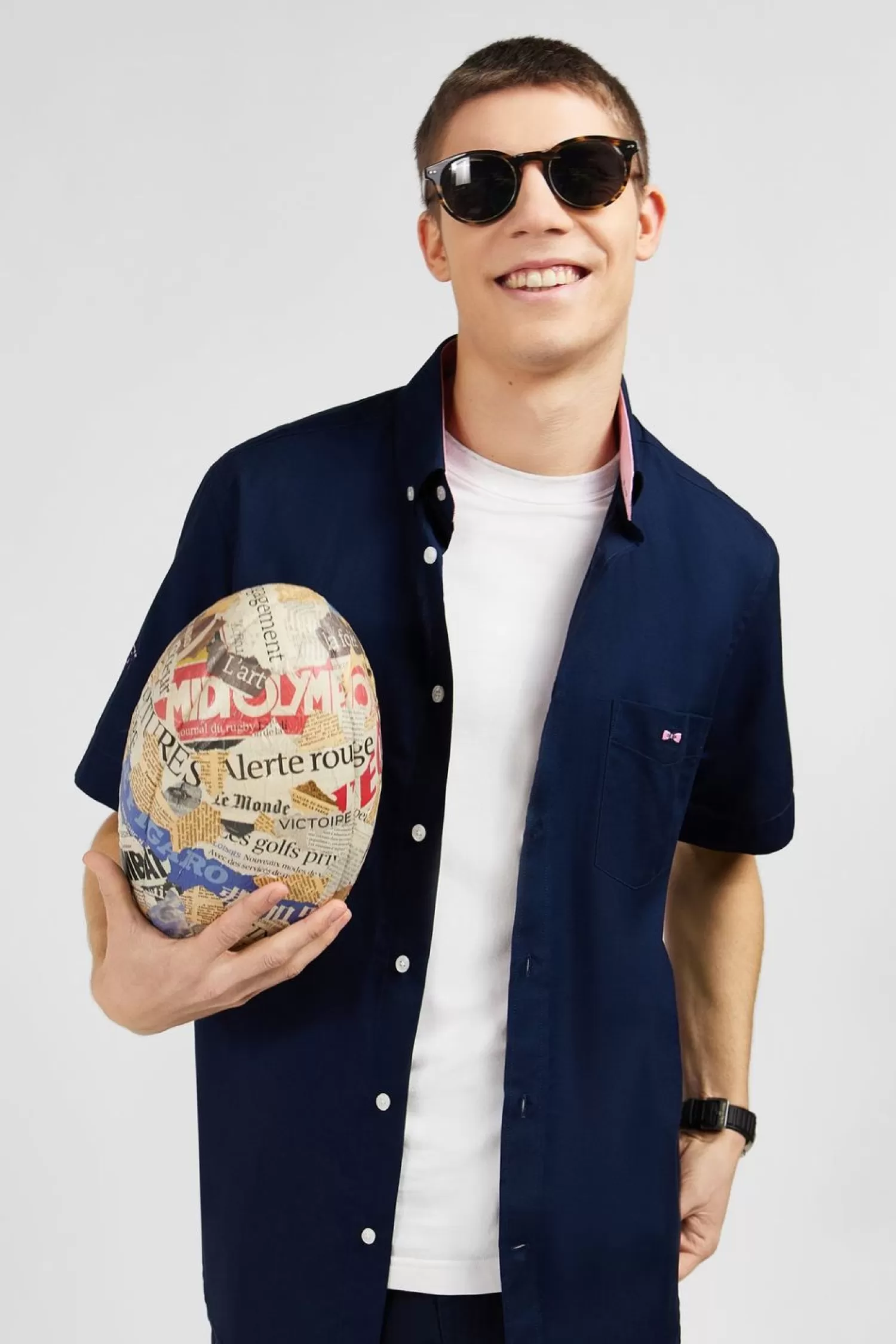 chemisette_manches_courtes_bleu_marine_brodee_numero_10_2.webp Eden Park Chemisette Manches Courtes Bleu Marine Brodee Numero 10-Homme Chemisettes