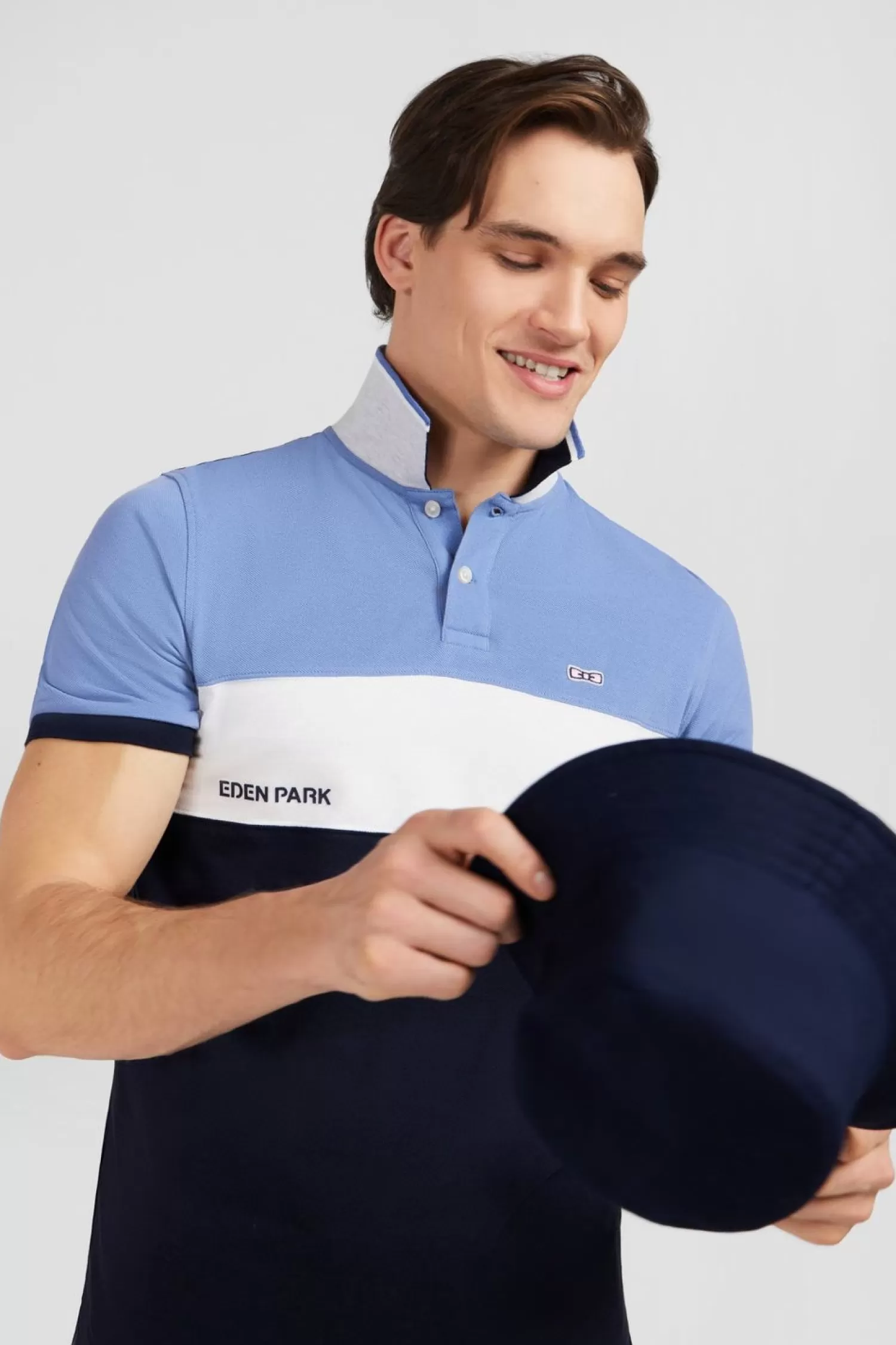 polo_colorblock_bleu_a_manches_courtes_2-2.webp Eden Park Polo Colorblock Bleu A Manches Courtes-Homme Polos