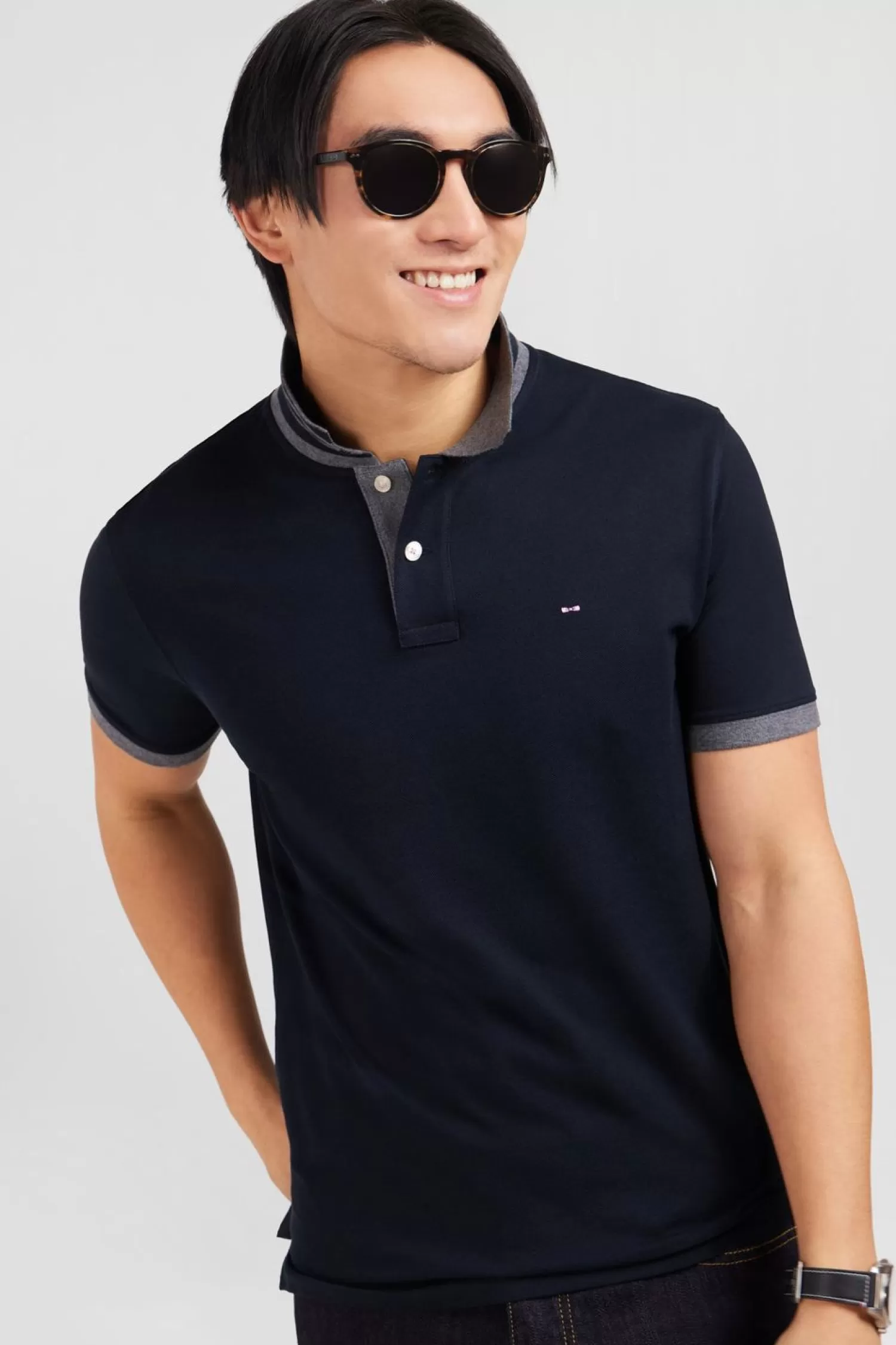 polo_noir_en_coton_pima_avec_details_contrastes_3.webp Eden Park Polo Noir En Coton Pima Avec Details Contrastes-Homme Polos